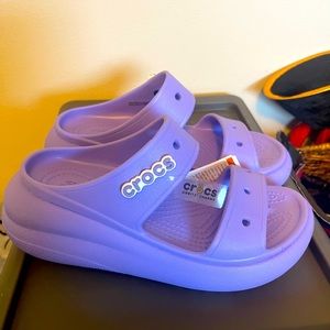 NWT Platform Croc sandals